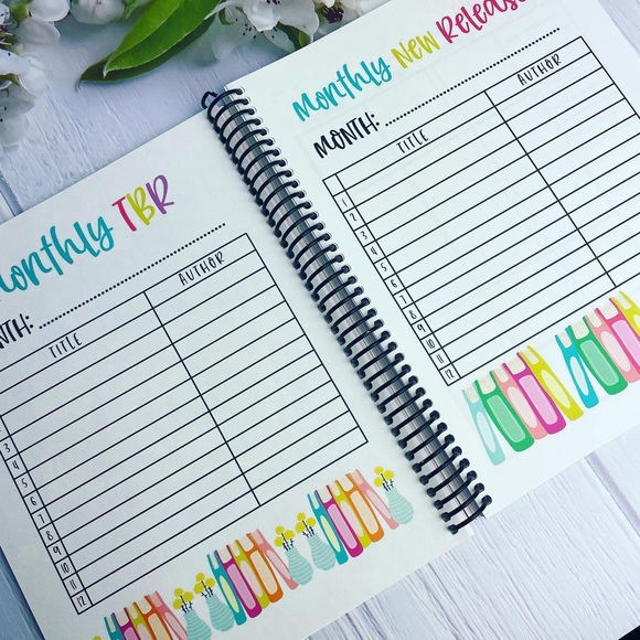 SOLD: A Unique Planner Just For Book Lovers, Undated Calendar, Book Reviews - Picture 2 of 16